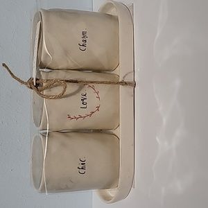 Rae Dunn ceramic makeup holders and tray set.